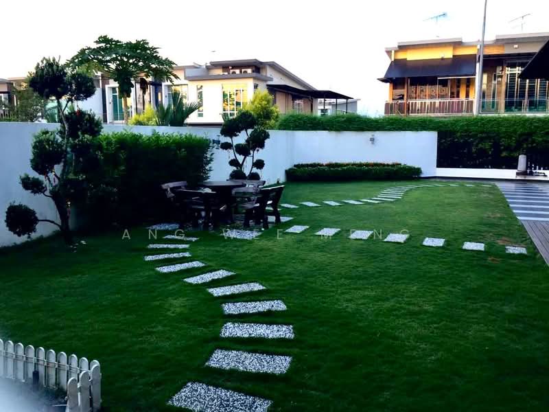 Rumah Kluster untuk Dijual di Taman Mount Austin (Tebrau) - Ang Wee Meng - Exterior - PropertyGuru.com.my