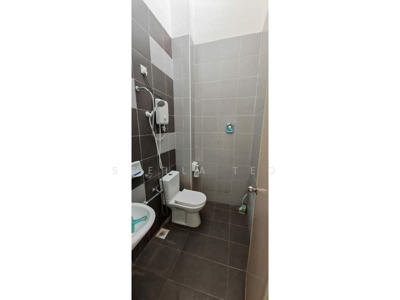 1-storey Terraced House for Rent in Johor Bahru (Johor) - Stella Teo - Bathroom - PropertyGuru.com.my