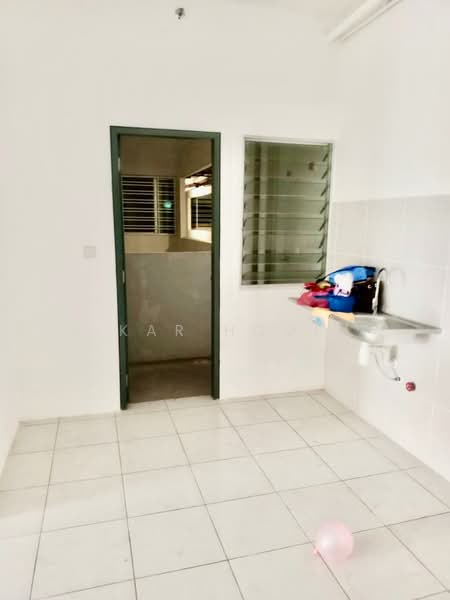 Service Residence for Rent at Kita Impian @ Cybersouth - Kar Hooi - Kitchen - PropertyGuru.com.my