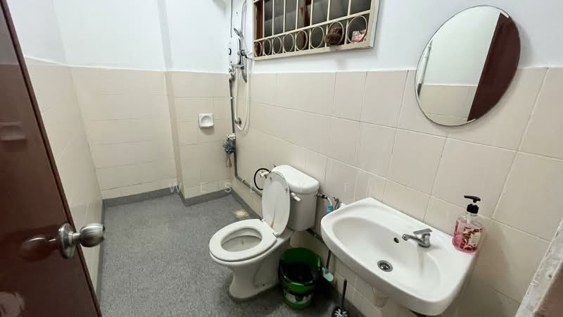 Apartment for Sale at Vista Impiana - Wesley Fu - Bathroom - PropertyGuru.com.my