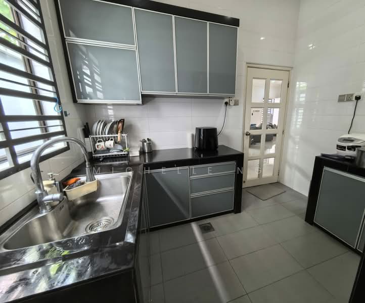 Cluster House for Rent in Tebrau (Johor) - Michelle Ng - Kitchen - PropertyGuru.com.my