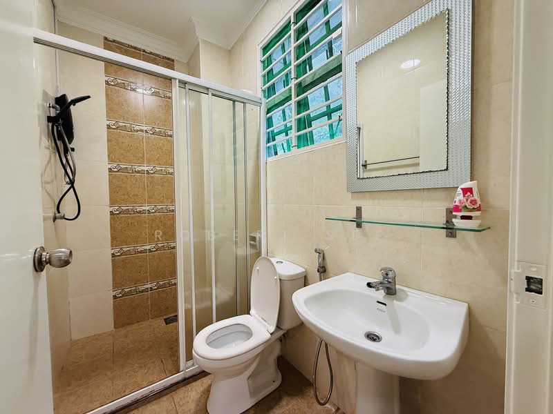Semi-Detached House for Sale in Ampang Jaya (Ampang) - Robert See - Bathroom - PropertyGuru.com.my