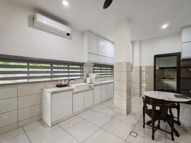 Semi-Detached House for Sale in Denai Alam (Shah Alam) - Alif Saad - Kitchen - PropertyGuru.com.my