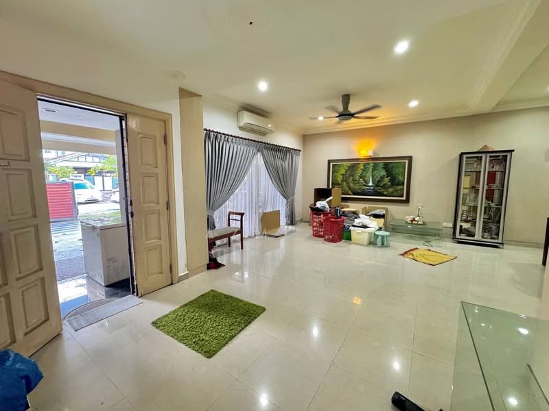 2-storey Terraced House for Sale in Shah Alam (Selangor) - Azmi . - Living Room - PropertyGuru.com.my
