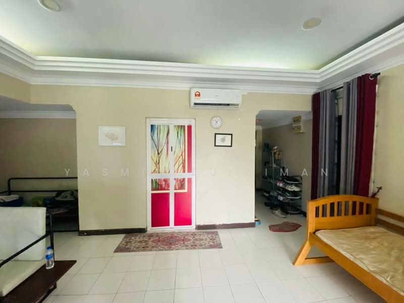 Kondominium untuk Dijual di Tiara Ampang - Yasmin Sulaiman - Living Room - PropertyGuru.com.my