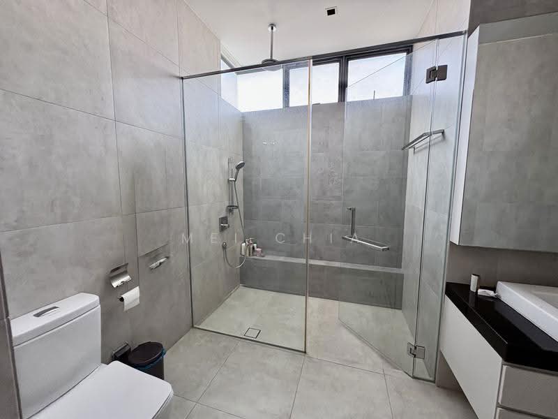 Bungalow House for Sale in Seksyen U1 (Glenmarie) - Mei Chia - Bathroom - PropertyGuru.com.my