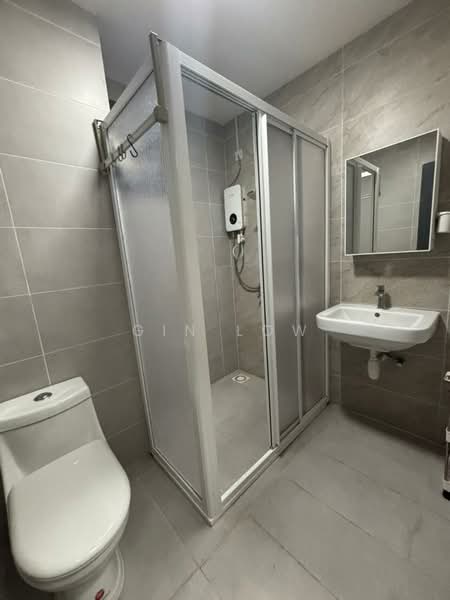 Condominium for Rent at The Holmes 2 - Gin Low - Bathroom - PropertyGuru.com.my