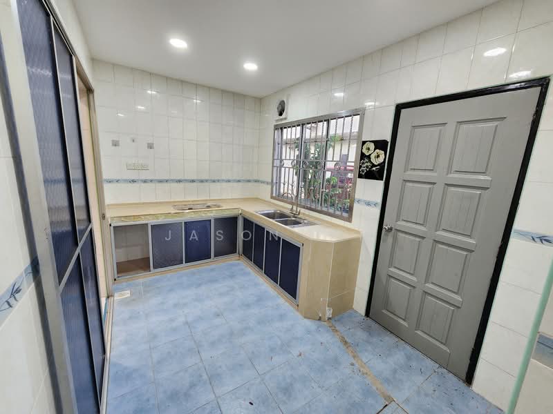 Rumah Teres 2 Tingkat untuk Dijual di Bandar Seri Alam (Masai) - Jason Lim - Kitchen - PropertyGuru.com.my