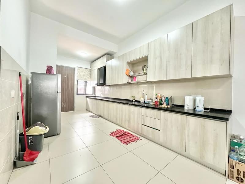 Terraced House for Rent in Elmina (Shah Alam) - Naim Kassim - Kitchen - PropertyGuru.com.my