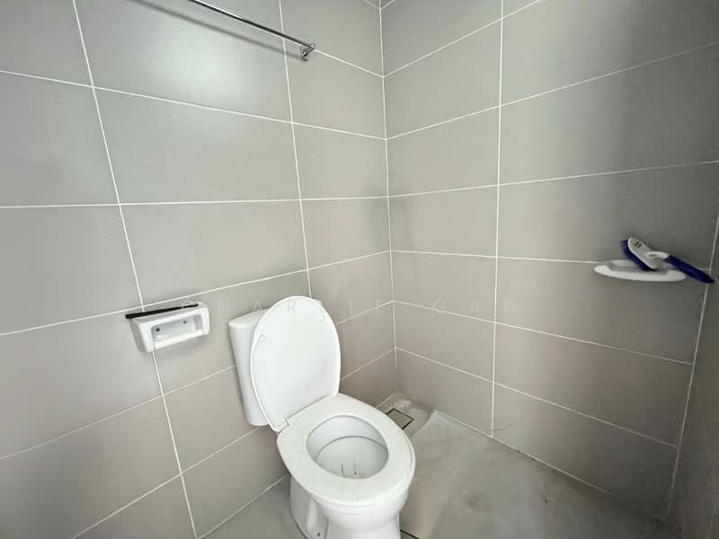 Semi-Detached House for Sale in Canary Garden (Klang) - Charlie Gan - Bathroom - PropertyGuru.com.my