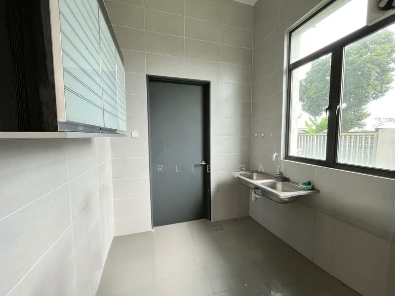 Semi-Detached House for Sale in Canary Garden (Klang) - Charlie Gan - Kitchen - PropertyGuru.com.my