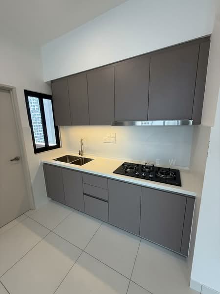Servis Apartment untuk Disewa di The Tropika - Holiday Lew - Kitchen - PropertyGuru.com.my