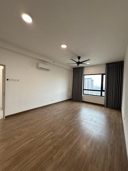 Kediaman Servis untuk Disewa di The Tropika - Holiday Lew - Living Room - PropertyGuru.com.my