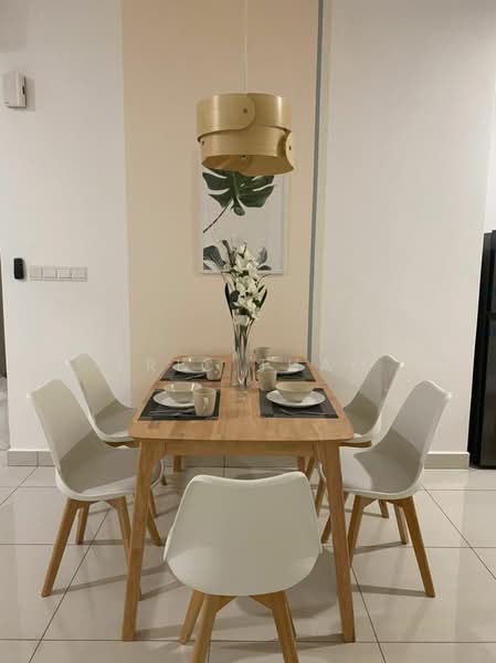 Servis Apartment untuk Disewa di Parc 3 - Eric Tham - Dining Room - PropertyGuru.com.my