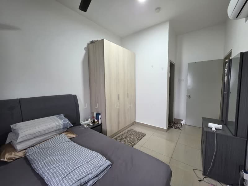 Servis Apartment untuk Dijual di SkyLake Residence - JJ Chew - Bedroom - PropertyGuru.com.my