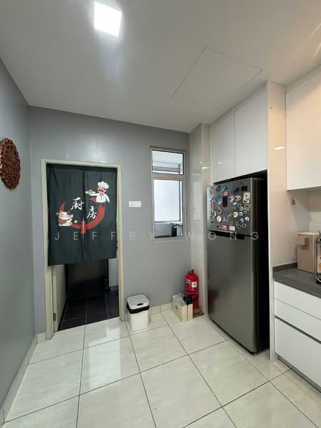 Service Residence for Sale at BSP 21 - Jeffry Wong - Kitchen - PropertyGuru.com.my