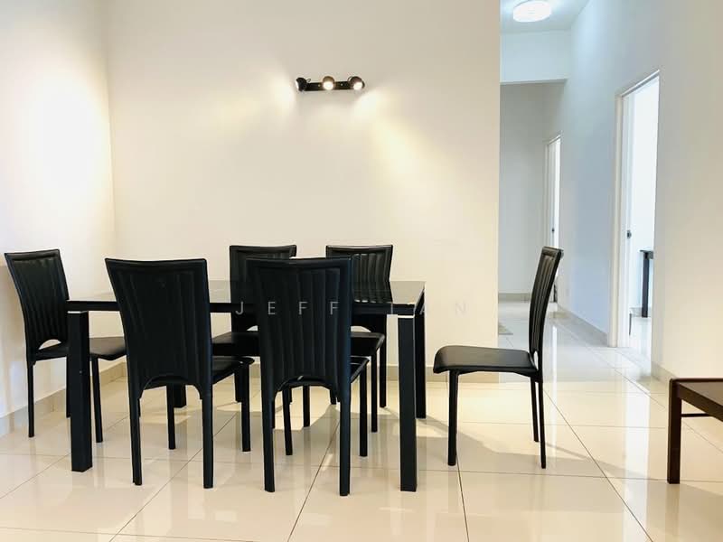 Kondominium untuk Dijual di Reflections Condominium - Jeff Tan - Dining Room - PropertyGuru.com.my