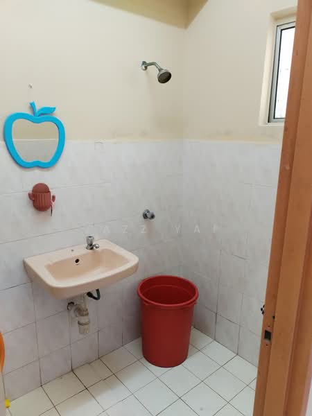 Pangsapuri untuk Disewa di Sri Ria Apartments - Jazz Yap - Bathroom - PropertyGuru.com.my