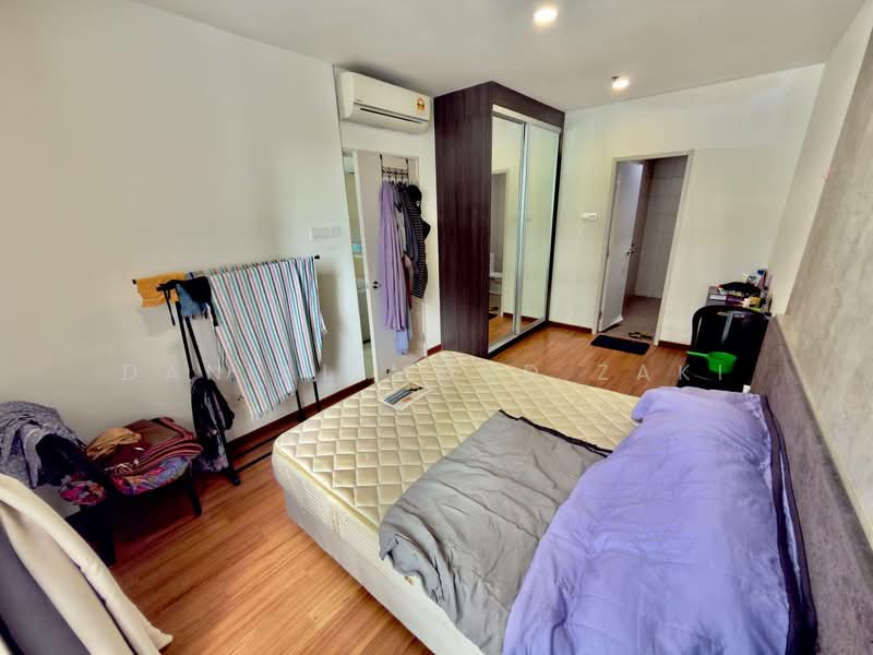 Servis Apartment untuk Dijual di i-Suite @ i-City - Danial Mohd Zaki - Bedroom - PropertyGuru.com.my