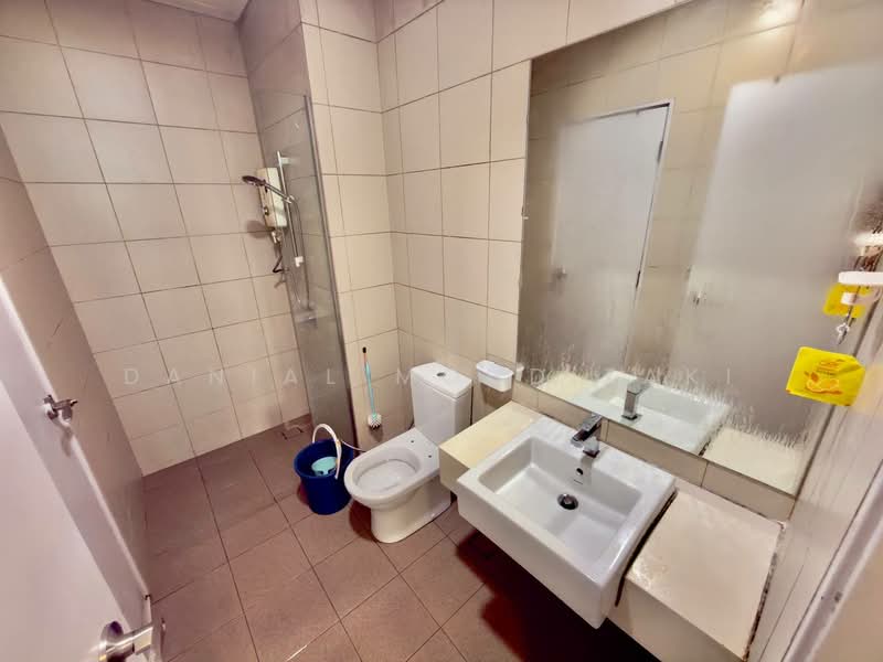 Servis Apartment untuk Dijual di i-Suite @ i-City - Danial Mohd Zaki - Bathroom - PropertyGuru.com.my