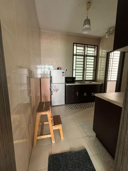 Pangsapuri untuk Dijual di Sri Samudera Apartment (Seaview Residence Suites) - Jason Tan - Kitchen - PropertyGuru.com.my