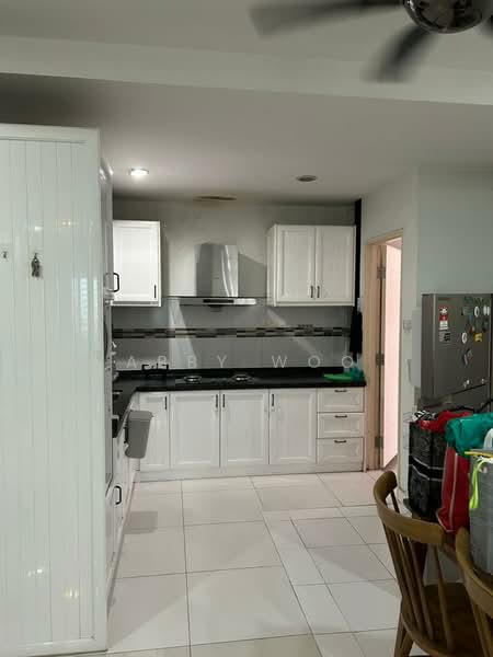 Condominium for Rent at Kristal View - Abby Woo - Kitchen - PropertyGuru.com.my