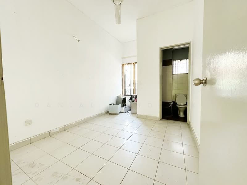 Rumah Teres 2 Tingkat untuk Dijual di Bandar Bukit Raja (Klang) - Danial Mohd Zaki - Bathroom - PropertyGuru.com.my