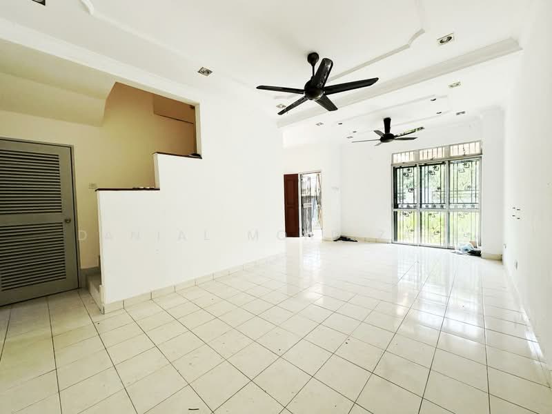 Rumah Teres 2 Tingkat untuk Dijual di Bandar Bukit Raja (Klang) - Danial Mohd Zaki - Living Room - PropertyGuru.com.my