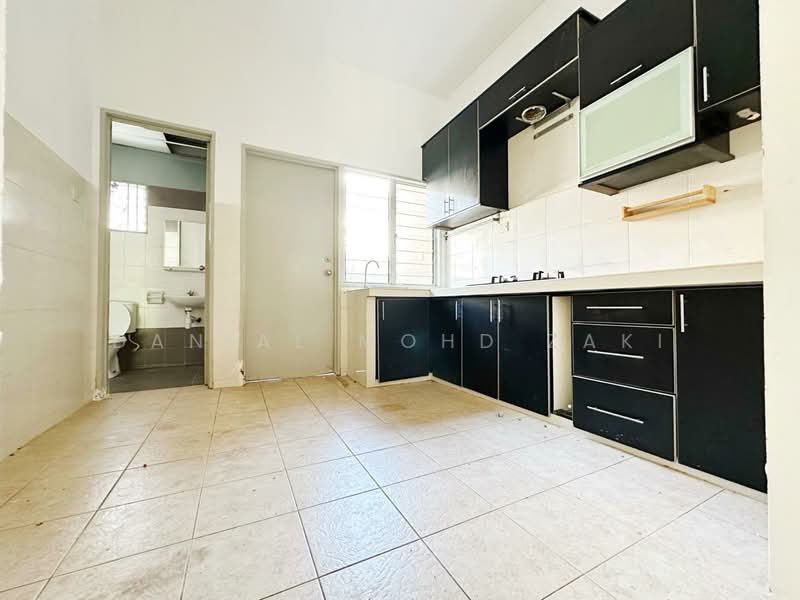 Rumah Teres 2 Tingkat untuk Dijual di Bandar Bukit Raja (Klang) - Danial Mohd Zaki - Kitchen - PropertyGuru.com.my