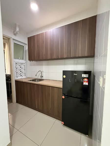 Servis Apartment untuk Disewa di De Centrum Residences - Eugene Lim - Kitchen - PropertyGuru.com.my