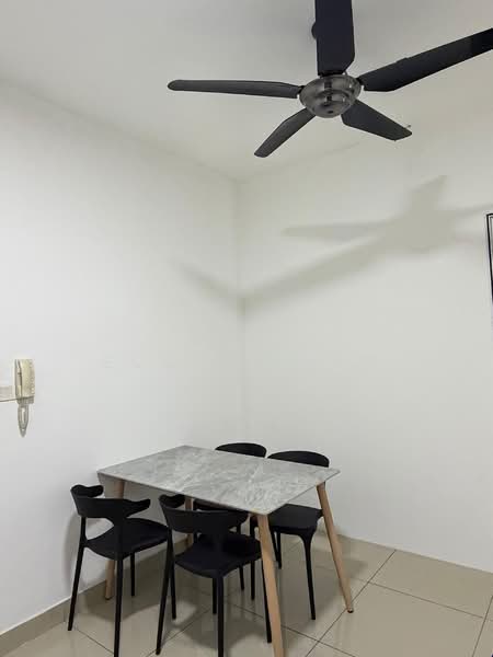 Servis Apartment untuk Disewa di De Centrum Residences - Eugene Lim - Dining Room - PropertyGuru.com.my