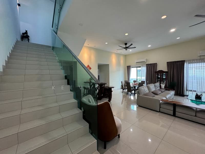 Rumah Berkembar untuk Dijual di D'Island (Puchong) - Kelvin Pook - Living Room - PropertyGuru.com.my