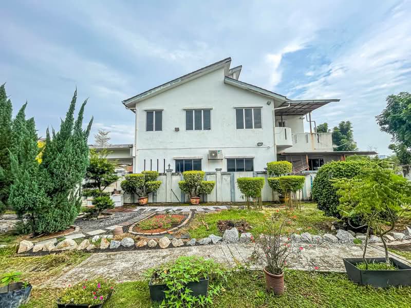 Rumah Teres 2 Tingkat untuk Dijual di D'alpinia (Puchong) - NoraFizah Gapar - Exterior - PropertyGuru.com.my