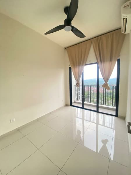 Servis Apartment untuk Disewa di Habitus @ City of Elmina - Abby Woo - Balcony - PropertyGuru.com.my