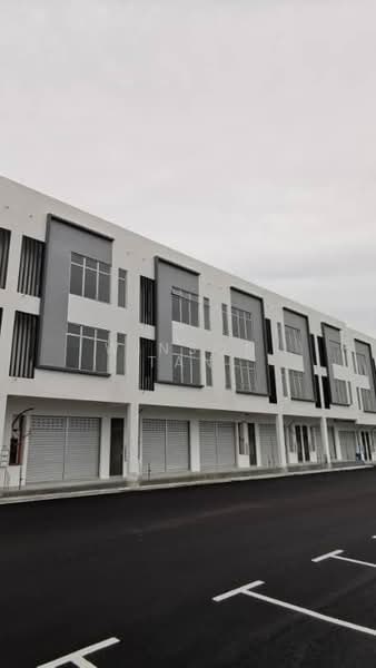Shop for Sale in Austin Crest (Johor Bahru) - Winson Tan - Exterior - PropertyGuru.com.my
