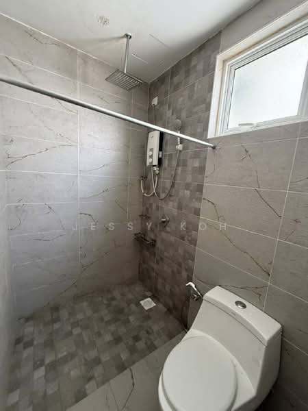 Service Residence for Rent at Pinnacle Tower - Jessy Koh - Bathroom - PropertyGuru.com.my