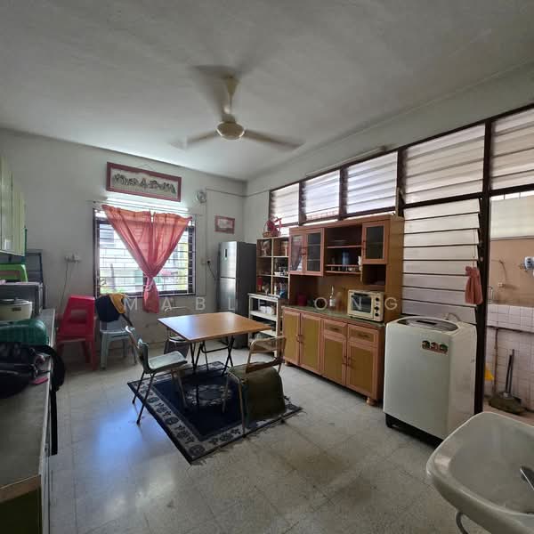 Rumah Teres 2 Tingkat untuk Dijual di Island Park (Jelutong) - Mable Ong - Kitchen - PropertyGuru.com.my