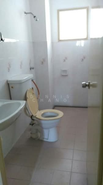 Condominium for Sale at 1120 Park Avenue - Dennis Chang - Bathroom - PropertyGuru.com.my