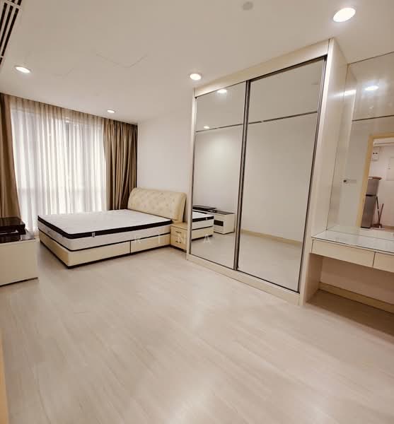 Servis Apartment untuk Dijual di Serviced Residence @ Binjai 8 - Rina . - Bedroom - PropertyGuru.com.my