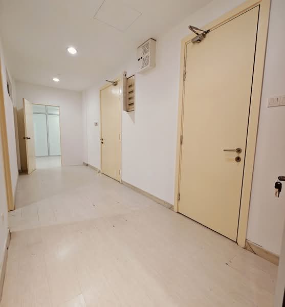 Servis Apartment untuk Dijual di Serviced Residence @ Binjai 8 - Rina . - Corridor - PropertyGuru.com.my