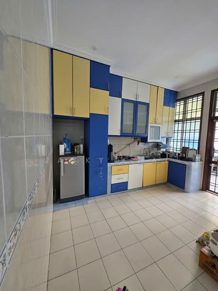 Semi-Detached House for Sale in Taman Pelangi Indah (Ulu Tiram) - Jacky Chai - Kitchen - PropertyGuru.com.my