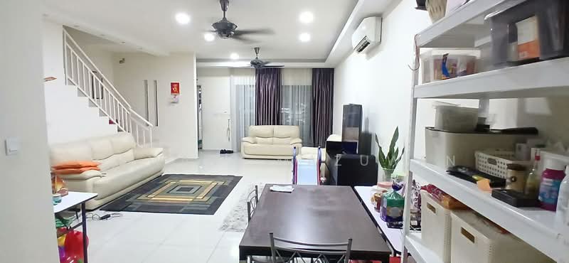 Rumah Teres 2 Tingkat untuk Dijual di Nilai Impian (Nilai) - Uswani Mazuwan - Living Room - PropertyGuru.com.my