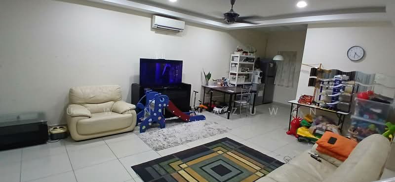 Rumah Teres 2 Tingkat untuk Dijual di Nilai Impian (Nilai) - Uswani Mazuwan - Living Room - PropertyGuru.com.my