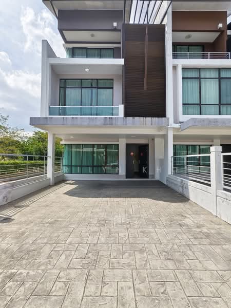 Rumah Teres 3 Tingkat untuk Dijual di Batu Caves (Selangor) - Marilyn Khor - Exterior - PropertyGuru.com.my