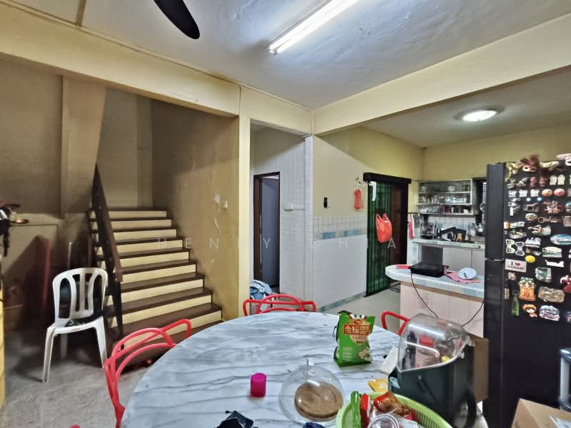 2-storey Terraced House for Sale in Taman Sri Bahtera (Cheras) - Henry Chia - Kitchen - PropertyGuru.com.my