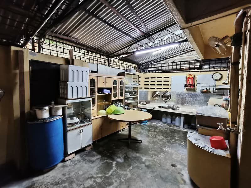 2-storey Terraced House for Sale in Taman Sri Bahtera (Cheras) - Henry Chia - Kitchen - PropertyGuru.com.my