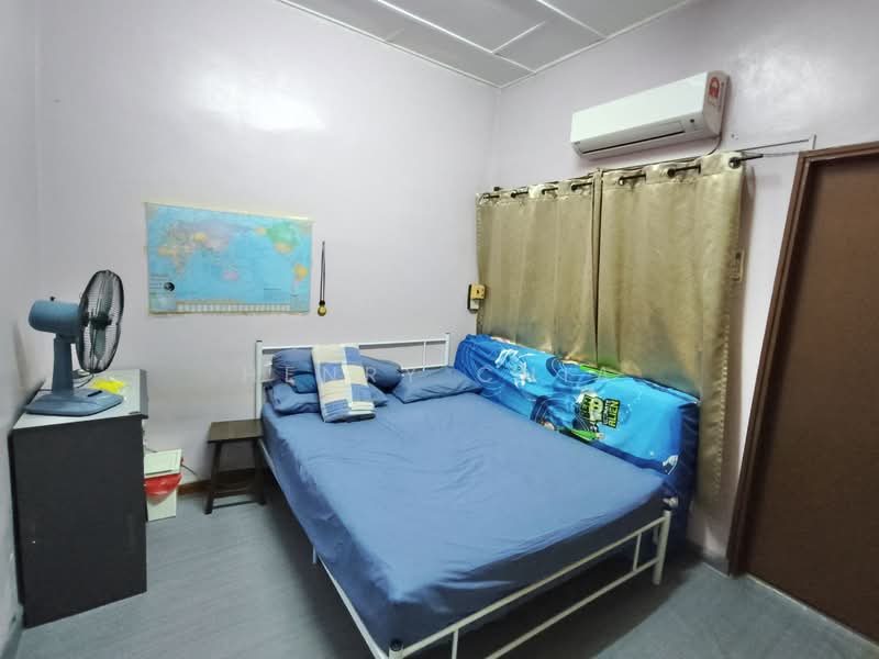 2-storey Terraced House for Sale in Taman Sri Bahtera (Cheras) - Henry Chia - Bedroom - PropertyGuru.com.my
