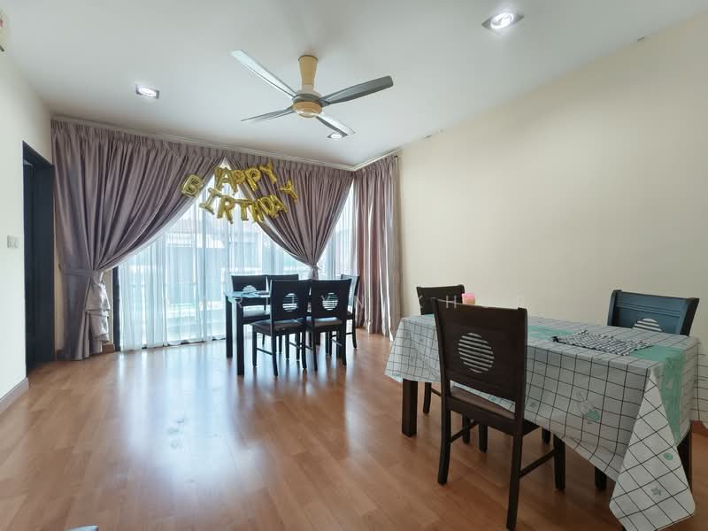 3-storey Terraced House for Rent in Batu Caves (Selangor) - Marilyn Khor - Dining Room - PropertyGuru.com.my