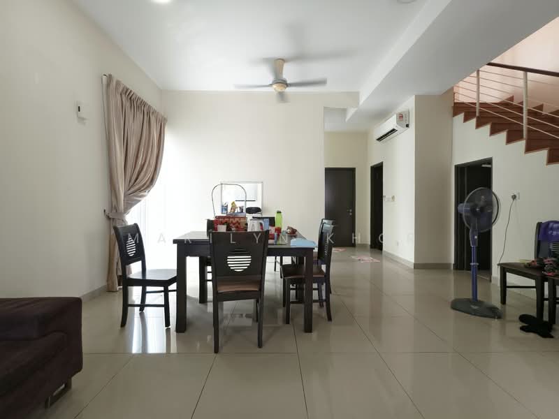 3-storey Terraced House for Rent in Batu Caves (Selangor) - Marilyn Khor - Dining Room - PropertyGuru.com.my