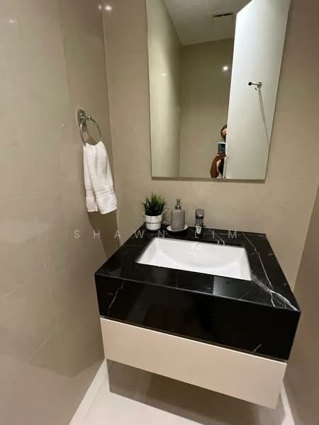 Service Residence for Sale at Pavilion Ceylon Hill - Shawn Lim - Bathroom - PropertyGuru.com.my
